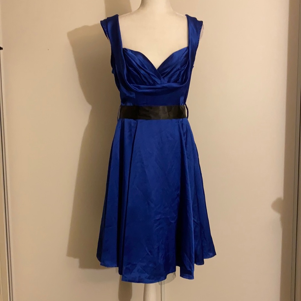Vintage / pin-up style drape dress